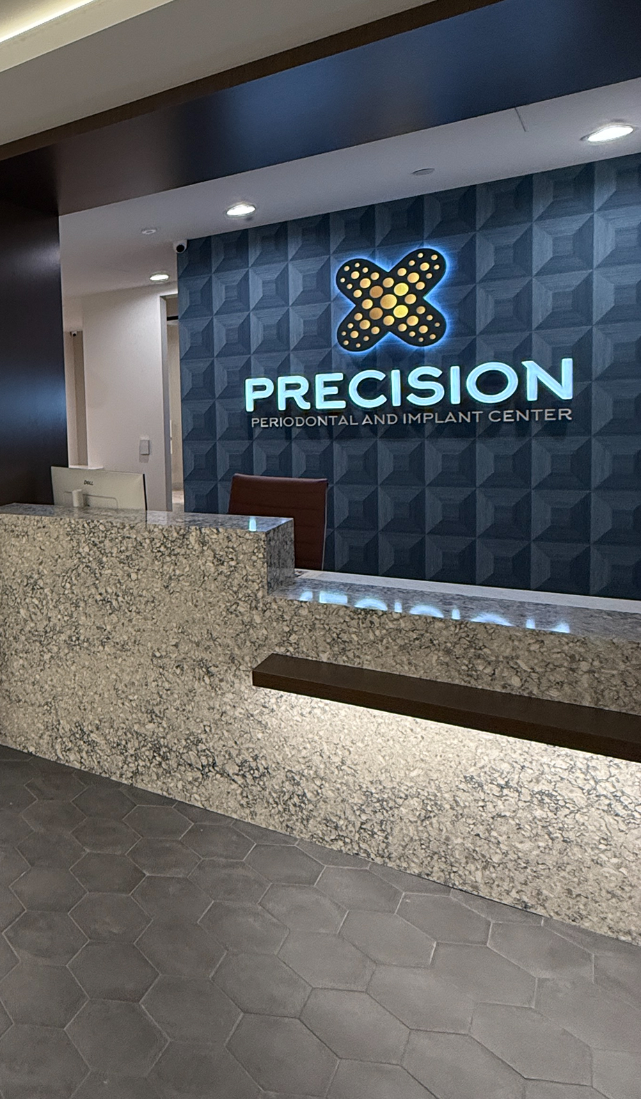 Why Choose<br />
Implants?